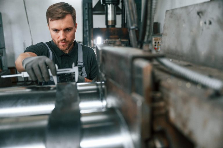 Fertigungshelfer Mechanische Bearbeitung Gießerei Top Verdienst ab 17,61 € bis 25,86€ Quereinsteiger willkommen