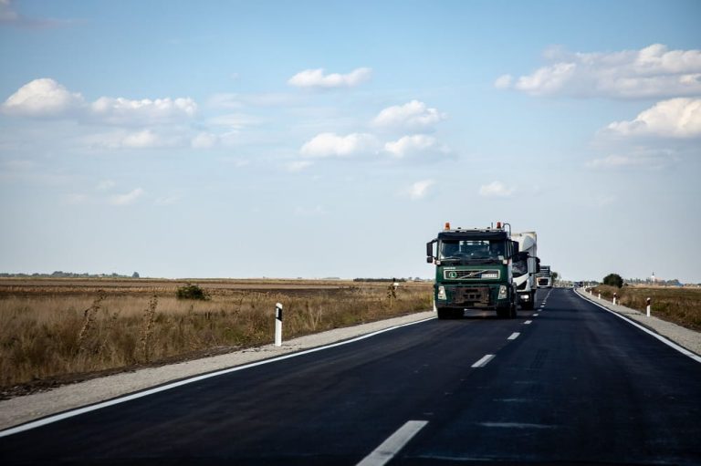 Berufskraftfahrer CE (m/w/d) – Fernverkehr bei Augsburg – 3.500 € brutto + Spesen